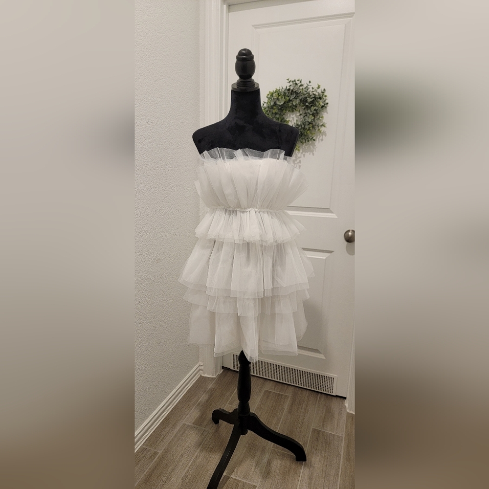 White puff dress
